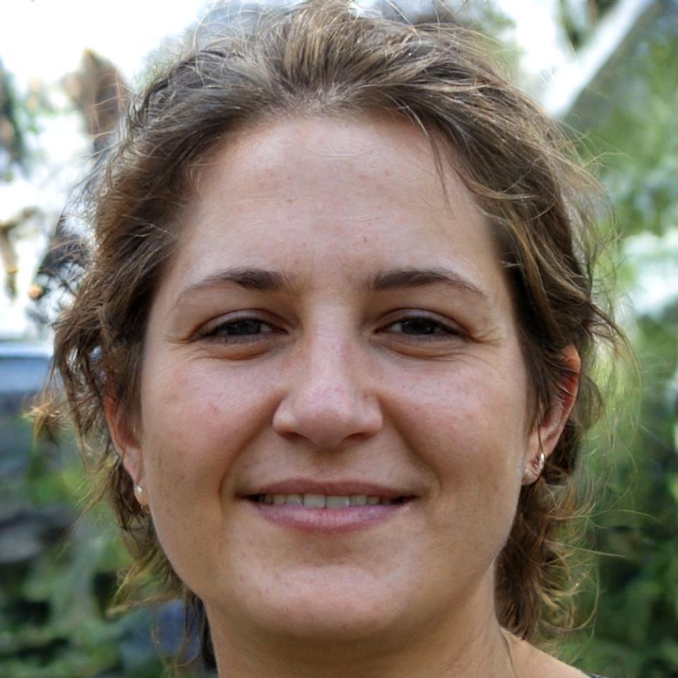 Лариса Журавлёва, руководитель отдела финансового анализа